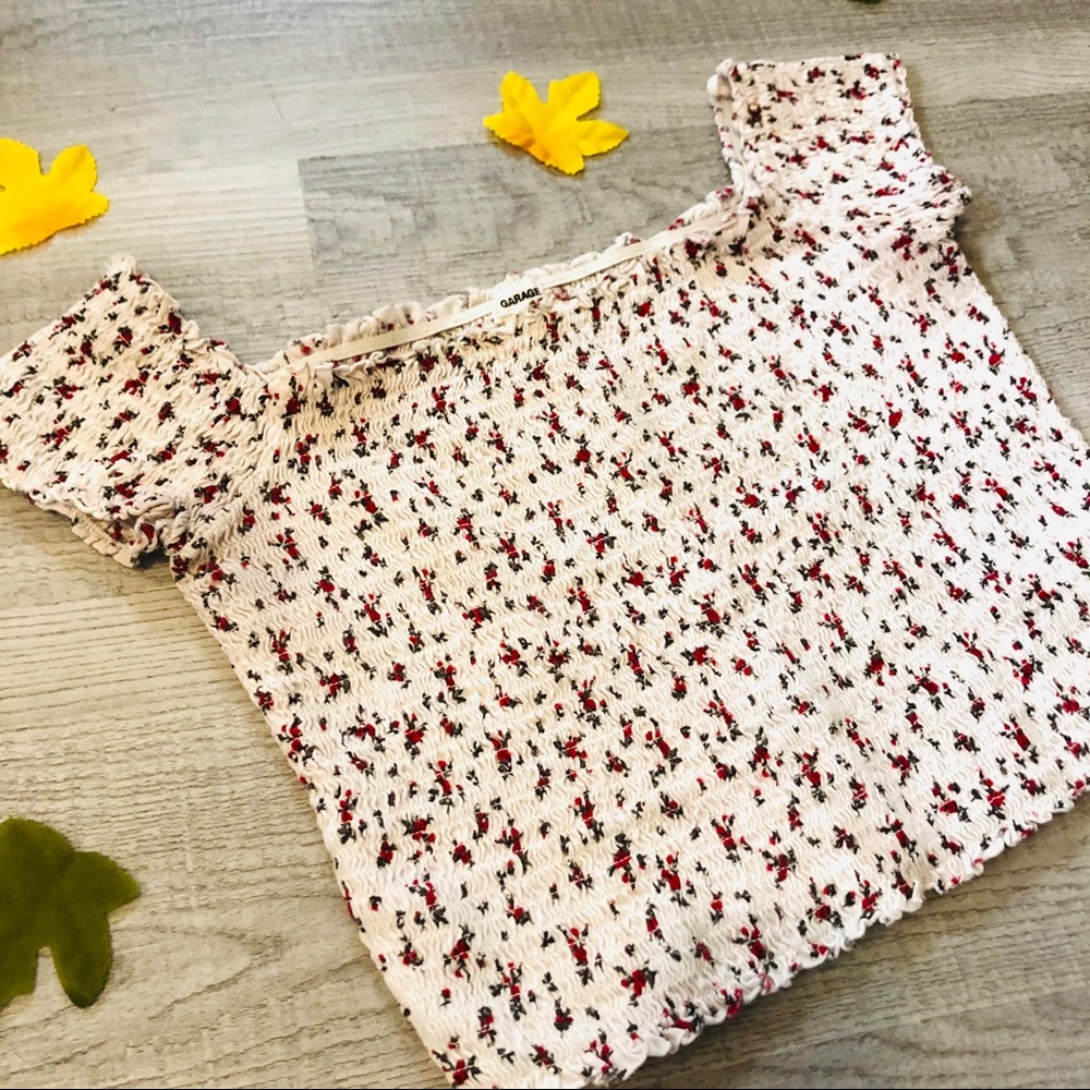 Garage Ruched Crop Top - Picture 4 of 7